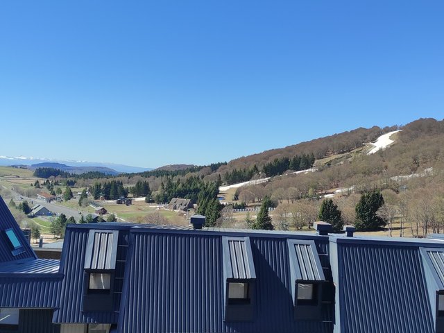 Appartement 3 pièces 6 personnes avec balcon - Super-Besse