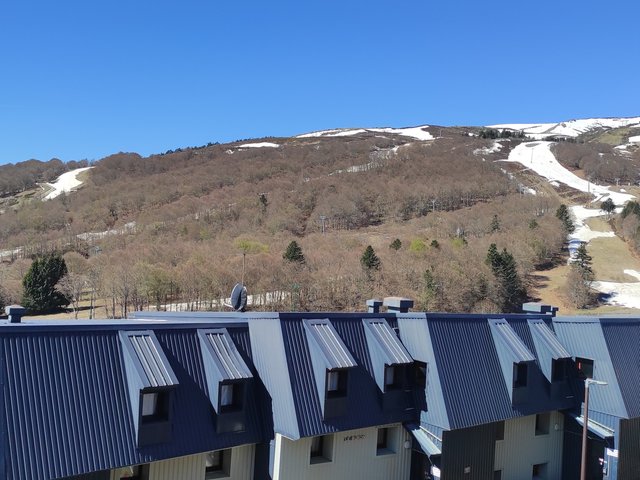 Appartement 3 pièces 6 personnes avec balcon - Super-Besse