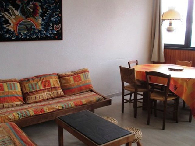 Appartement 3 pièces 6 personnes avec balcon - Super-Besse