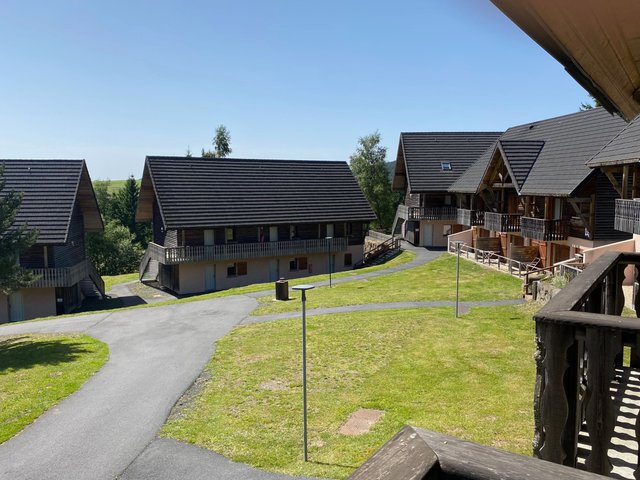 Appartement 3 pièces 6 personnes avec balcon - Super-Besse