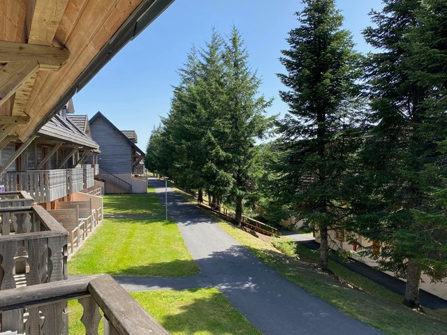 Appartement 3 pièces 6 personnes avec balcon - Super-Besse