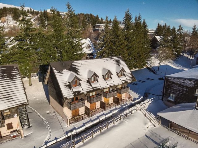 Appartement 3 pièces 6 personnes avec balcon - Super-Besse