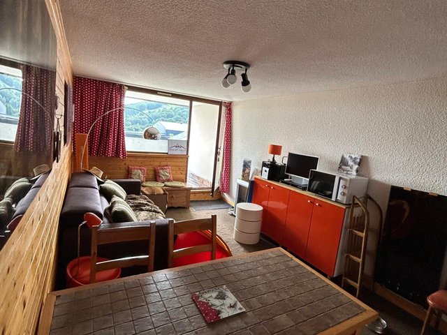 Appartement 2 pièces 6 personnes avec balcon - Super-Besse
