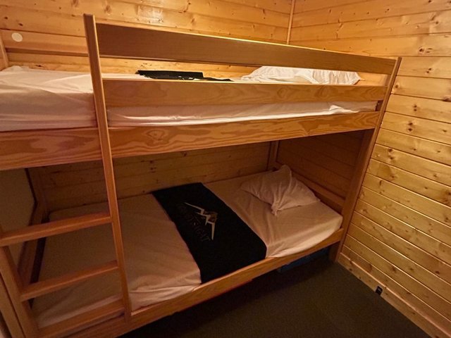 Appartement 2 pièces 6 personnes avec balcon - Super-Besse