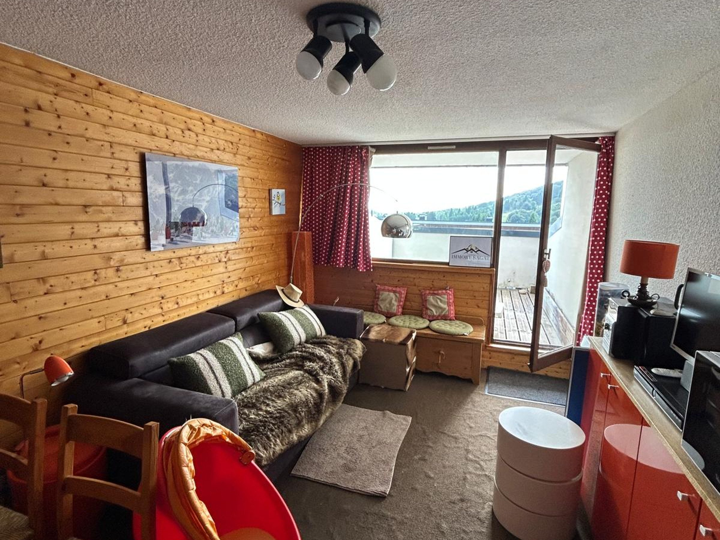 Appartement 2 pièces 6 personnes avec balcon - Appartement 2 pièces 6 personnes avec balcon - Super-Besse