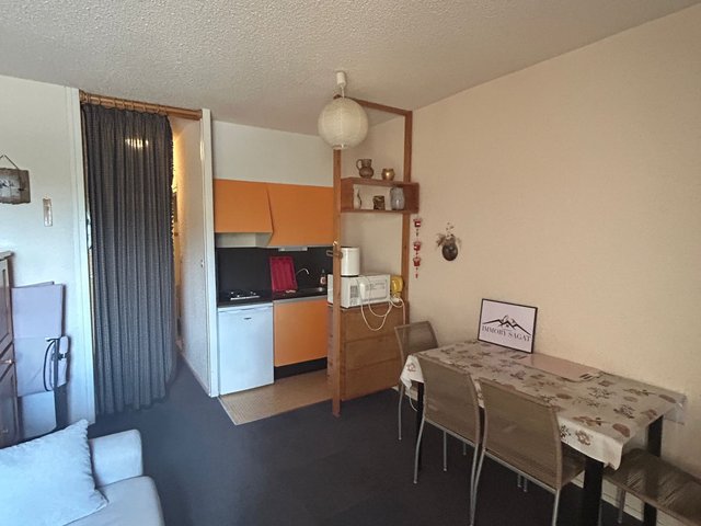 Studio 4 personnes avec balcon - Super-Besse