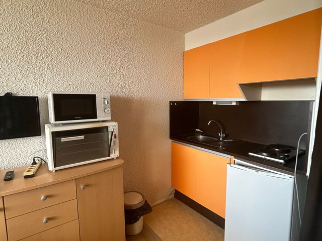 Studio 4 personnes avec balcon - Super-Besse