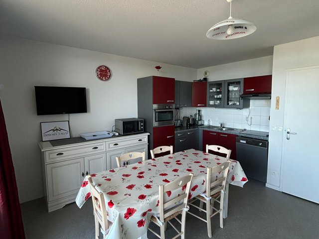 Appartement 2 pièces 6 personnes avec terrasse - Super-Besse