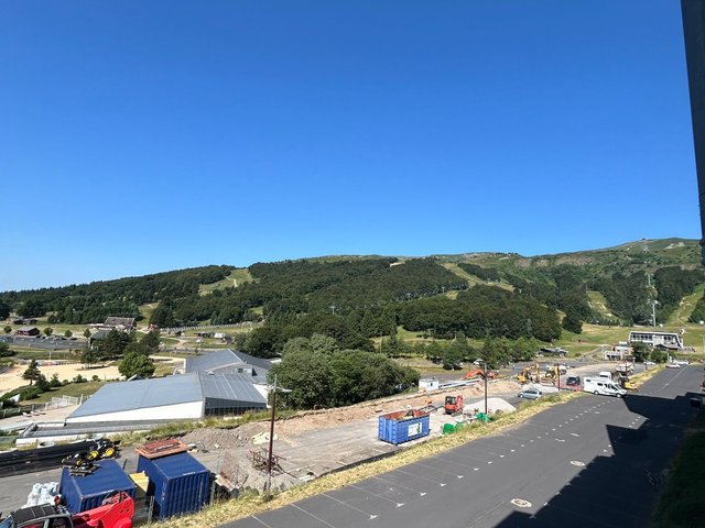 Appartement 2 pièces 6 personnes avec terrasse - Super-Besse