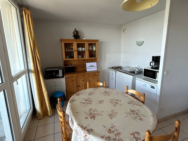 Appartement 2 pièces 6 personnes avec balcon - Super-Besse
