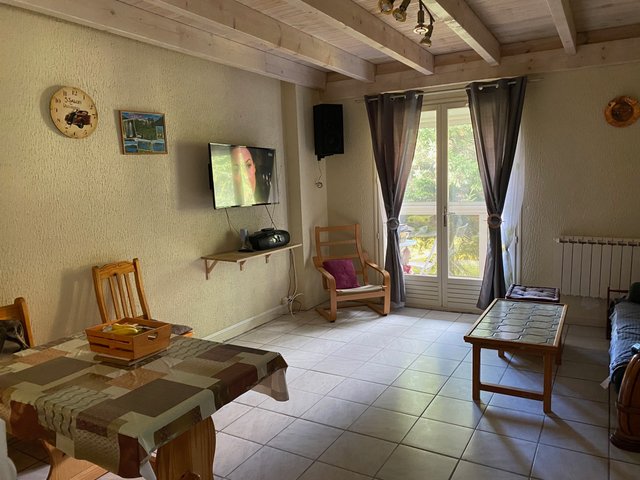 Appartement 3 pièces 6 personnes avec balcon - Super-Besse