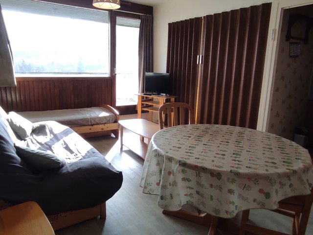 Appartement 2 pièces 5 personnes avec balcon - Super-Besse