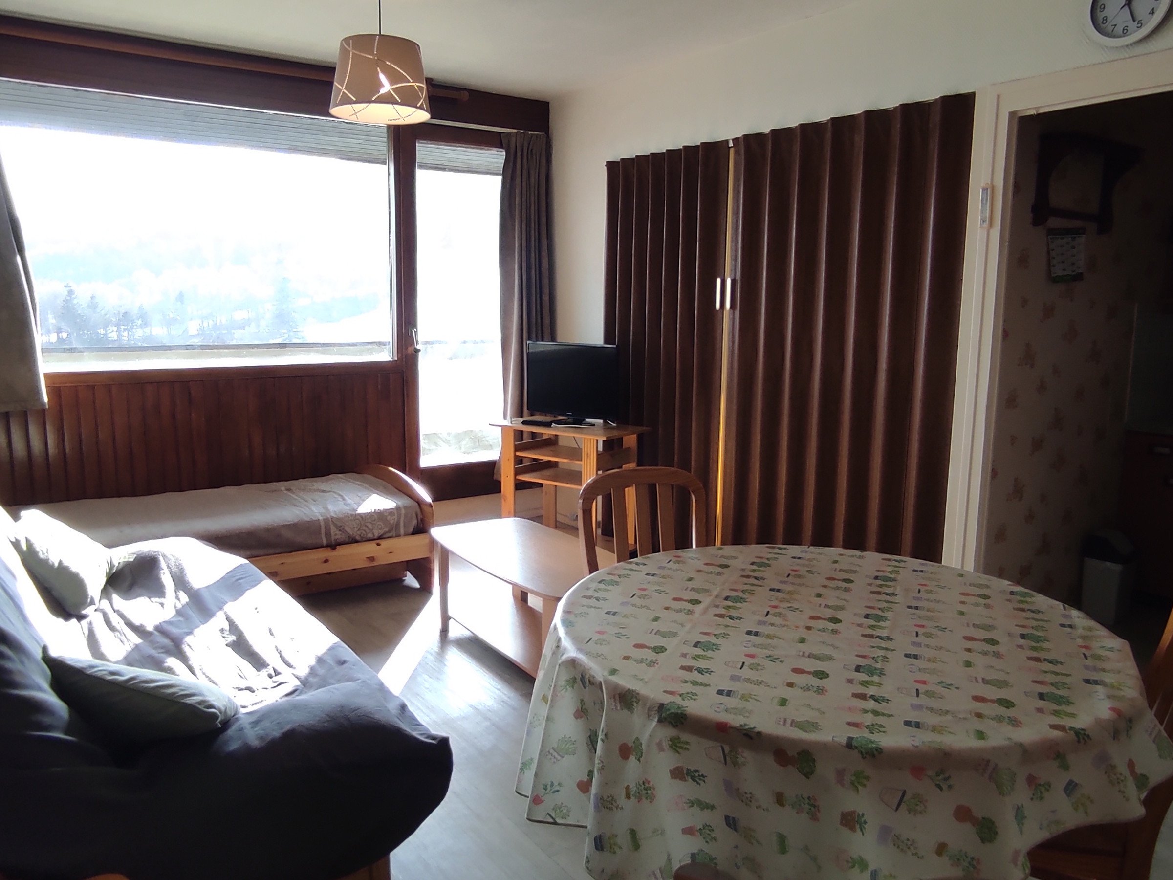 Appartement 2 pièces 5 personnes avec balcon - Appartement 2 pièces 5 personnes avec balcon - Super-Besse