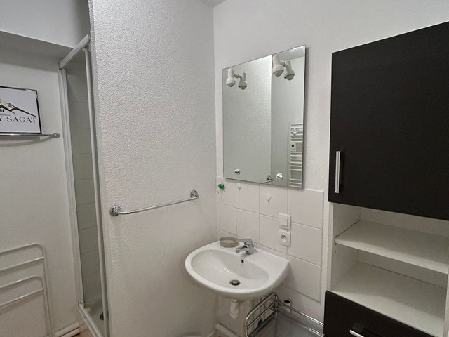 Appartement 2 pièces 6 personnes avec terrasse - Super-Besse