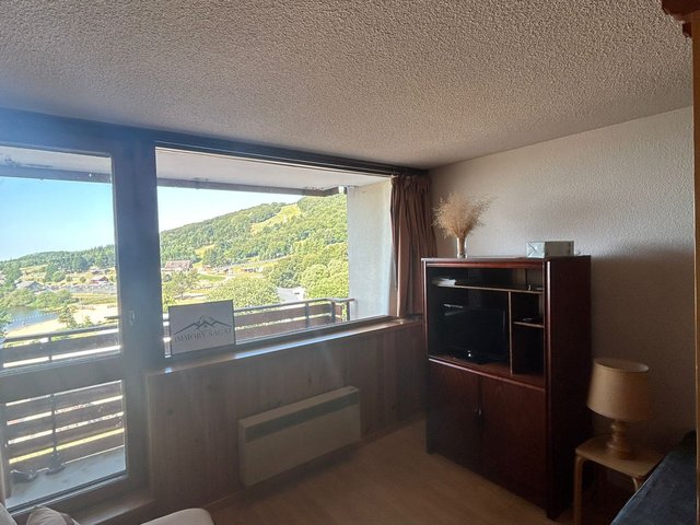 Studio 4 personnes avec balcon - Super-Besse