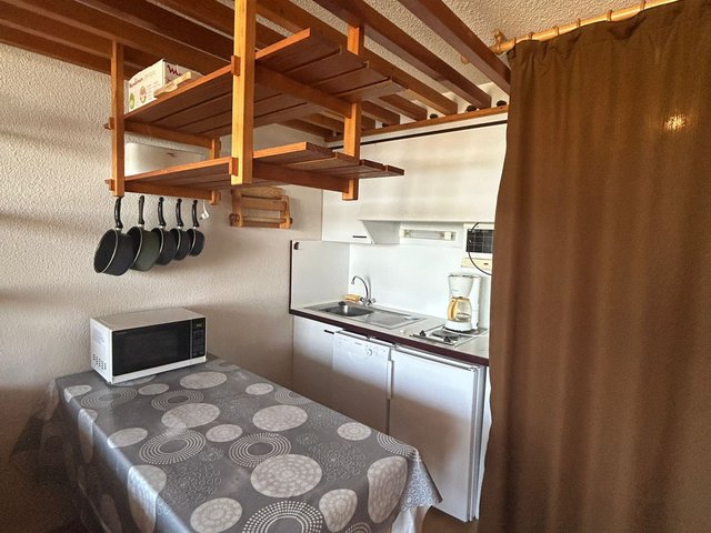 Studio 4 personnes avec balcon - Super-Besse