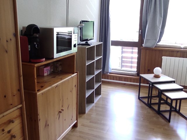 Studio 5 personnes avec balcon - Super-Besse