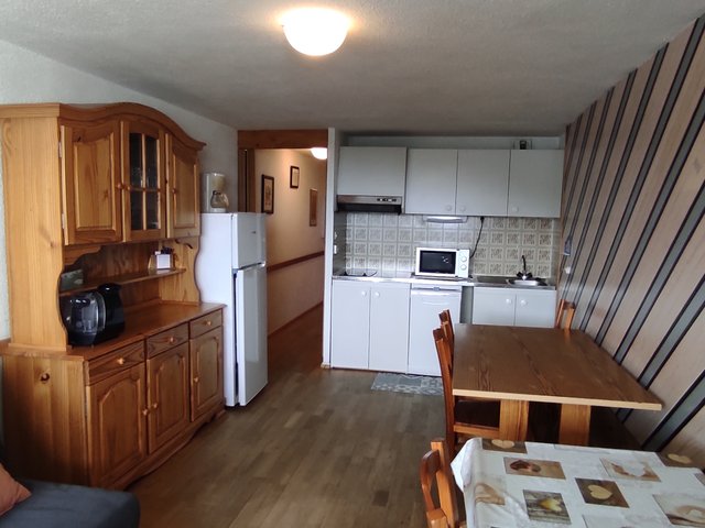 Appartement 4 pièces 6 personnes avec balcon - Super-Besse