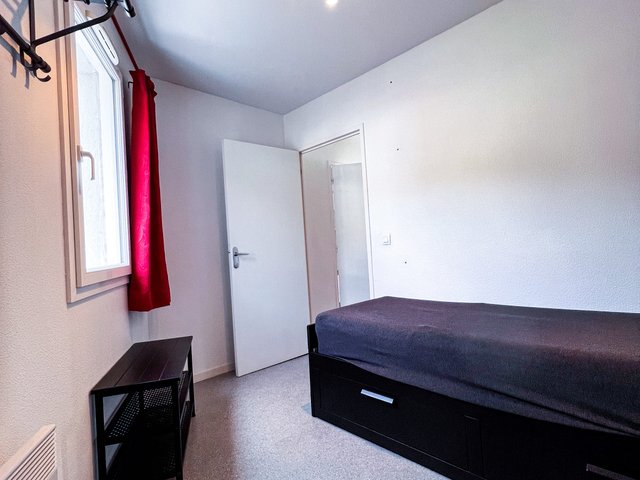 Appartement 3 pièces 7 personnes avec balcon - Super-Besse