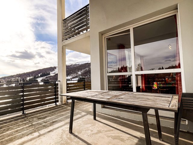 Appartement 3 pièces 7 personnes avec balcon - Super-Besse