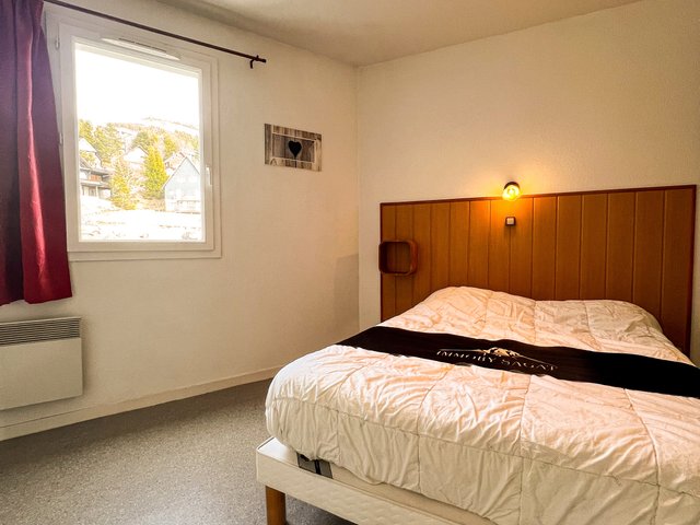 Appartement 3 pièces 7 personnes avec balcon - Super-Besse