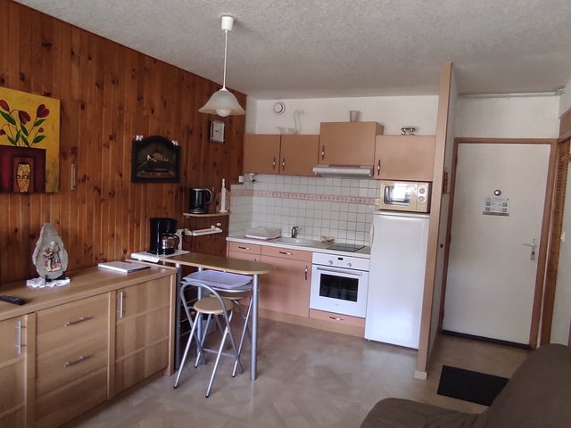 Appartement 2 pièces 6 personnes avec balcon - Super-Besse