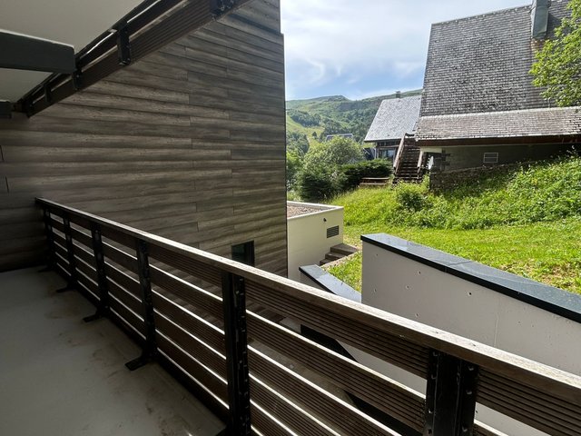 Appartement 2 pièces 6 personnes avec balcon - Super-Besse