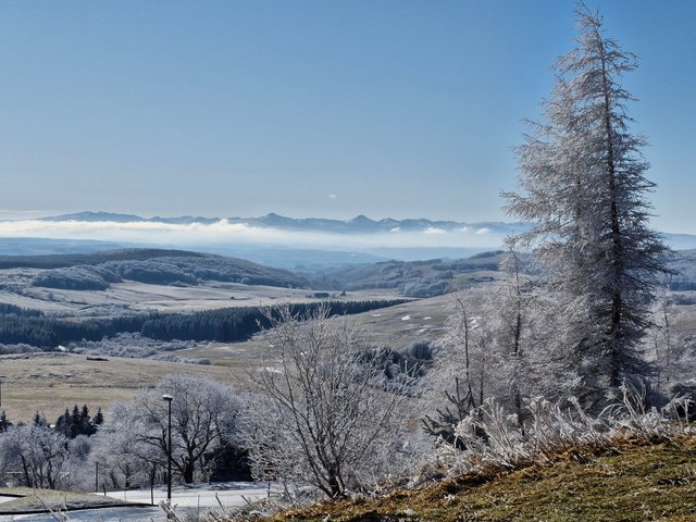 Studio 5 personnes avec balcon - Super-Besse