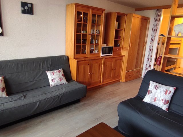 Studio 5 personnes avec balcon - Super-Besse