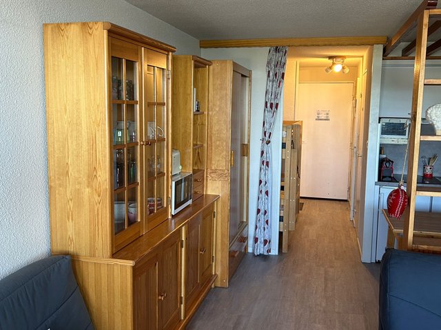 Studio 5 personnes avec balcon - Super-Besse