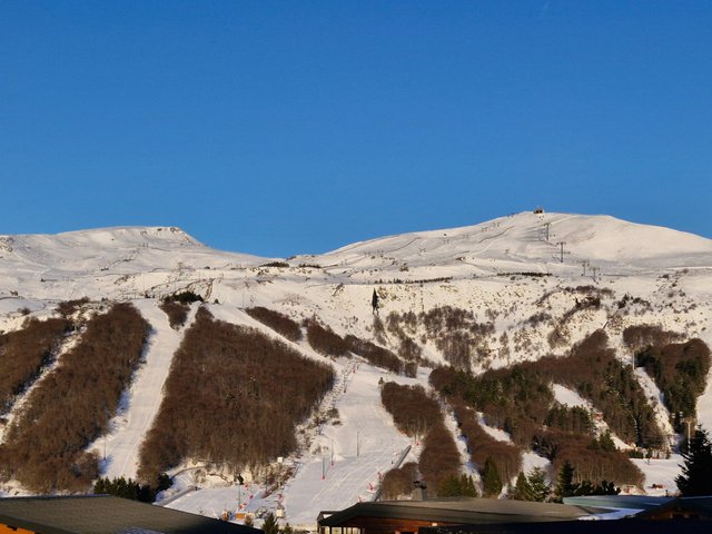 Studio 5 personnes avec balcon - Super-Besse