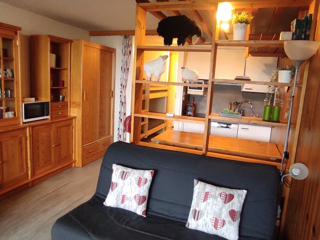 Studio 5 personnes avec balcon - Super-Besse