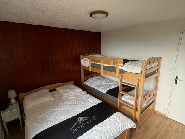Appartement 3 pièces 6 personnes avec balcon - Super-Besse