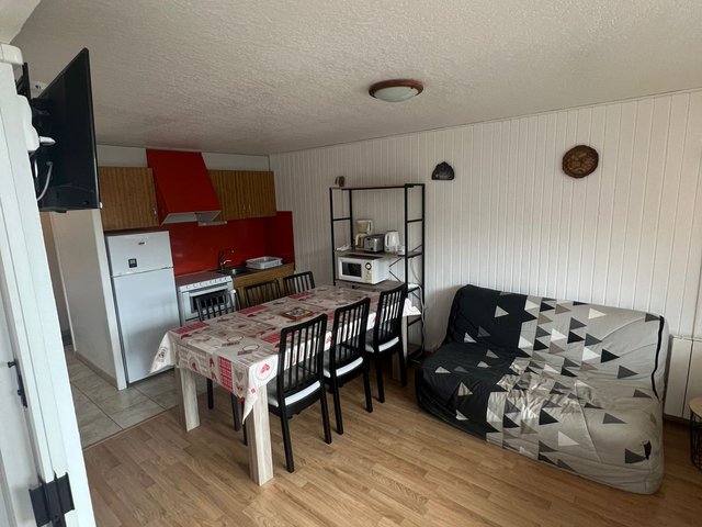 Appartement 3 pièces 6 personnes avec balcon - Super-Besse