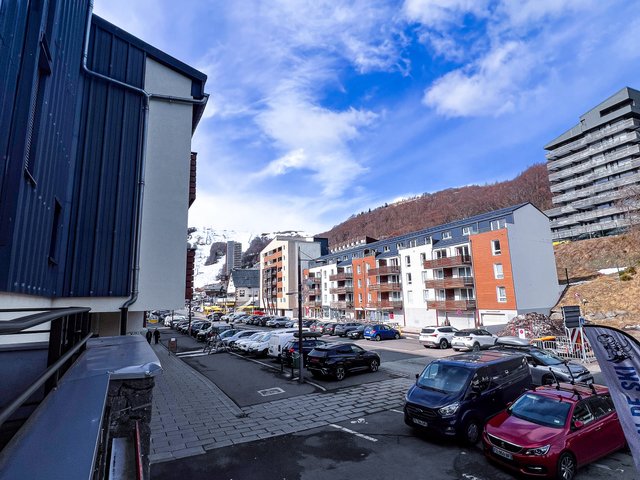 Studio 4 personnes avec balcon - Super-Besse