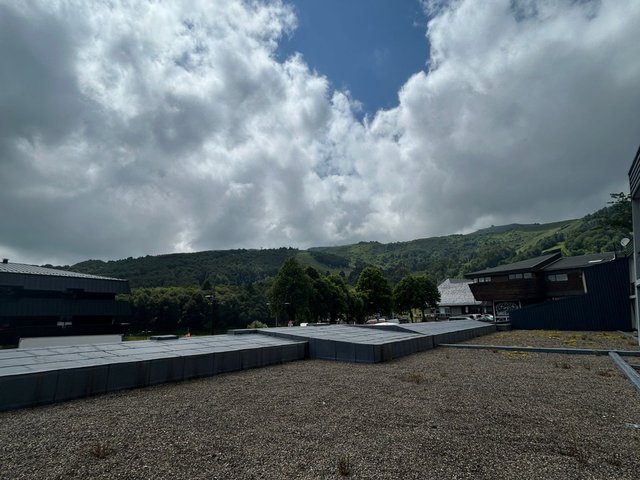 Studio 4 personnes avec terrasse - Super-Besse