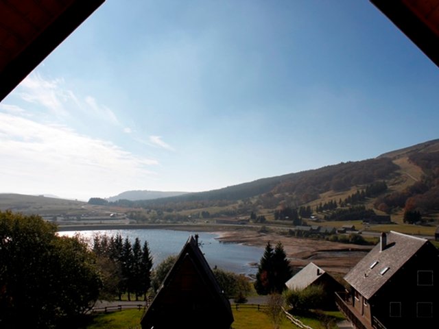 Chalet 5 pièces 9 personnes avec balcon - Super-Besse