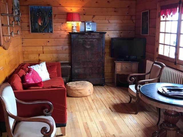 Chalet 5 pièces 9 personnes avec balcon - Super-Besse