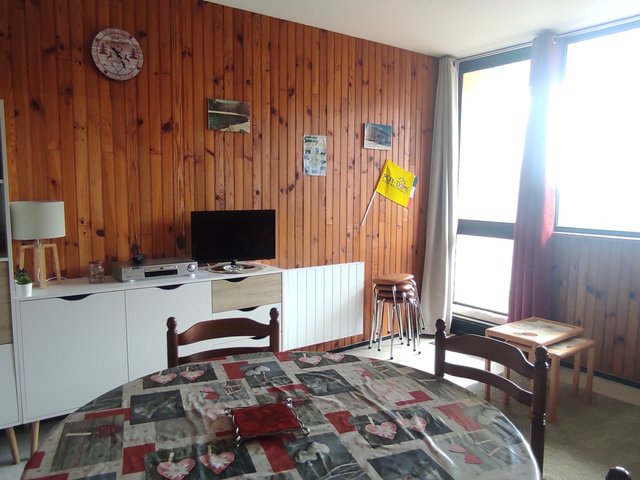 Appartement 2 pièces 6 personnes avec balcon - Super-Besse