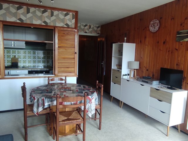 Appartement 2 pièces 6 personnes avec balcon - Super-Besse