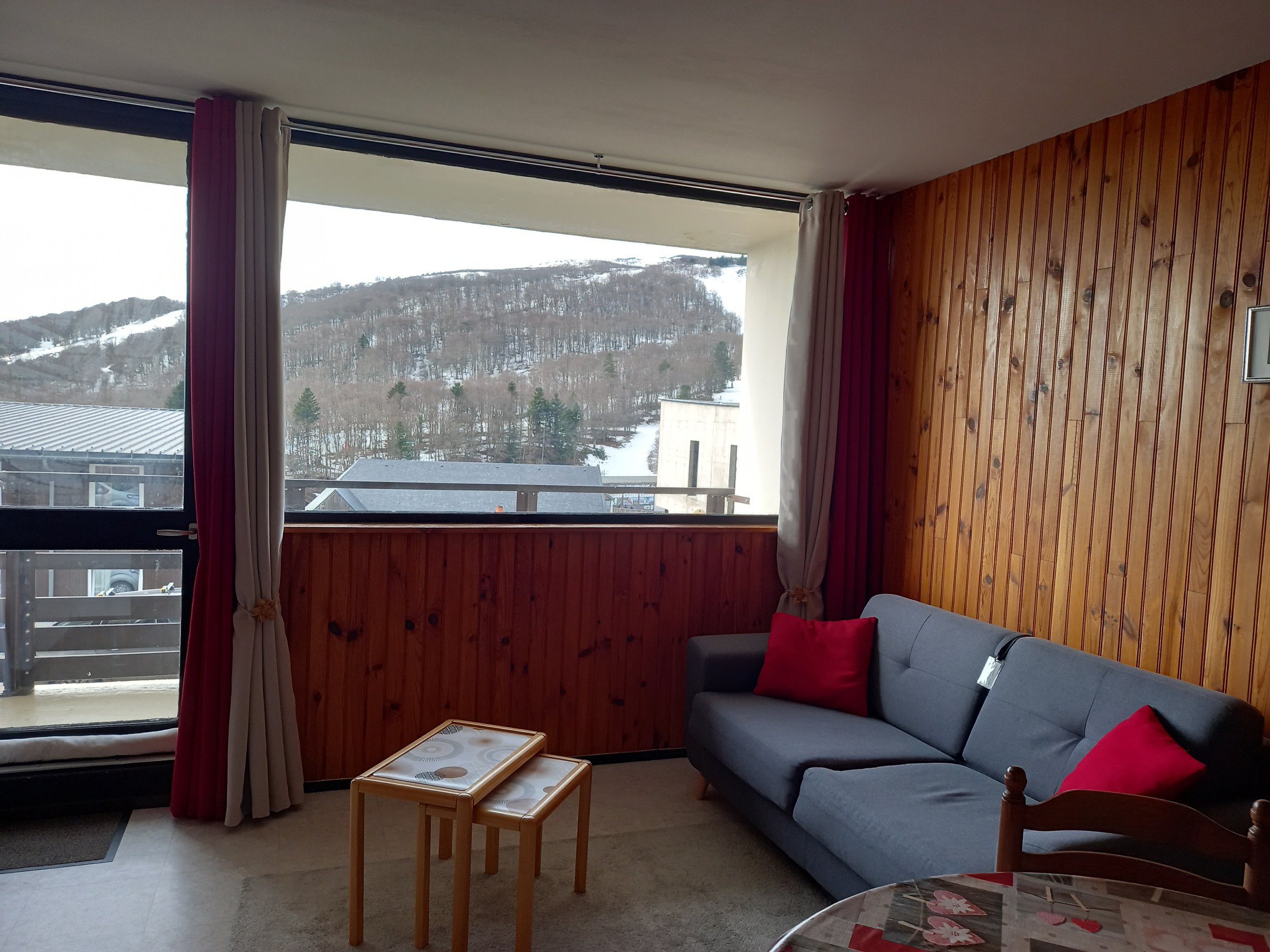 Appartement 2 pièces 6 personnes avec balcon - Appartement 2 pièces 6 personnes avec balcon - Super-Besse