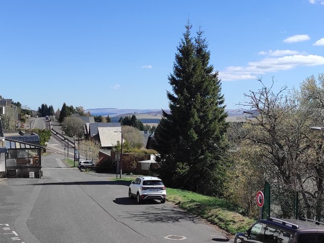 Appartement 2 pièces 6 personnes avec balcon - Super-Besse