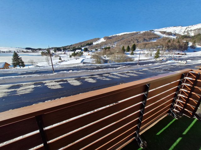 Appartement 2 pièces 4 personnes avec balcon - Super-Besse