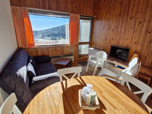 Appartement 2 pièces 4 personnes avec balcon - Super-Besse