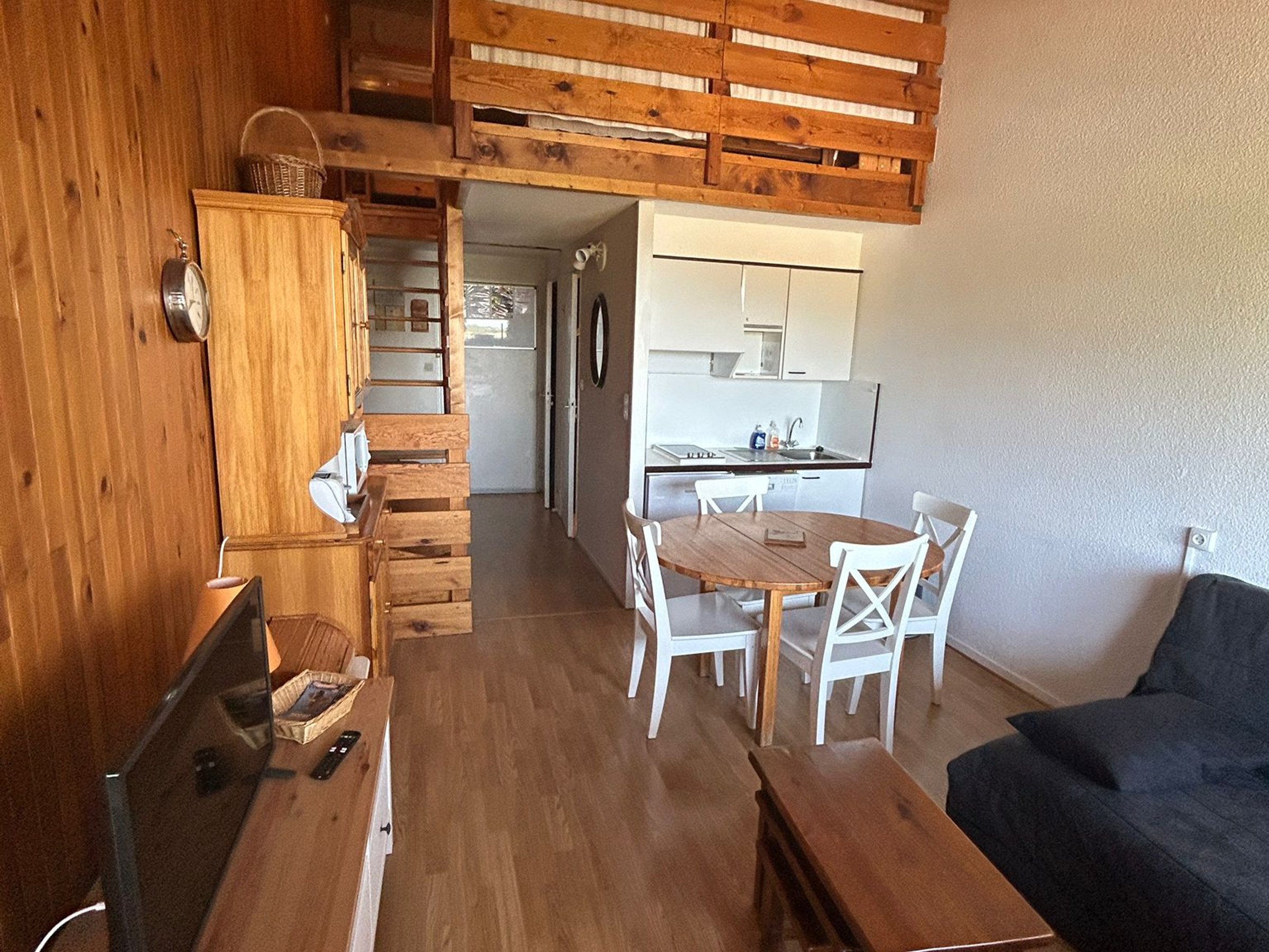 Appartement 2 pièces 4 personnes avec balcon - Appartement 2 pièces 4 personnes avec balcon - Super-Besse