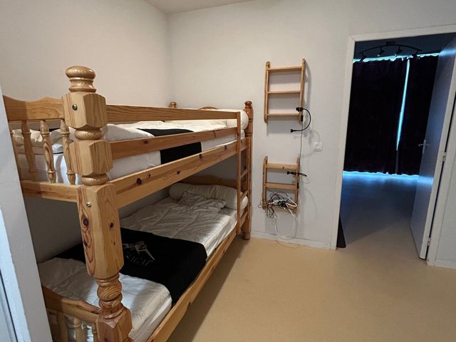 Appartement 3 pièces 6 personnes avec balcon - Super-Besse