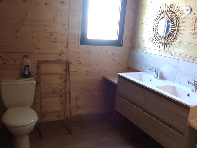 Chalet 7 pièces 14 personnes avec balcon - Super-Besse
