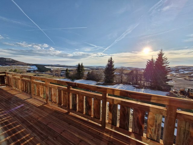 Chalet 7 pièces 14 personnes avec balcon - Super-Besse