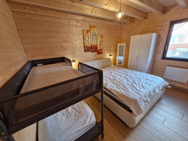 Chalet 7 pièces 14 personnes avec balcon - Super-Besse