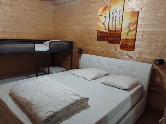 Chalet 7 pièces 14 personnes avec balcon - Super-Besse